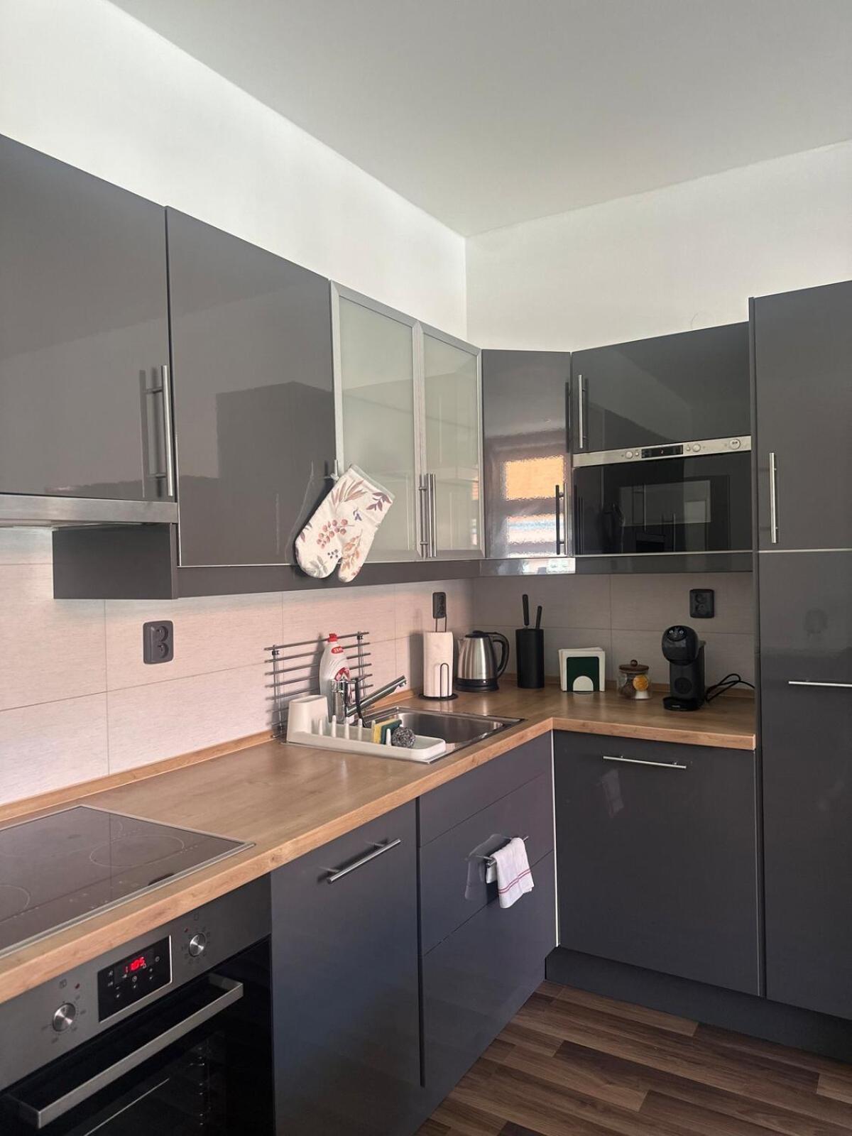 Moderni V Centru Hradce Kralove Apartamento
